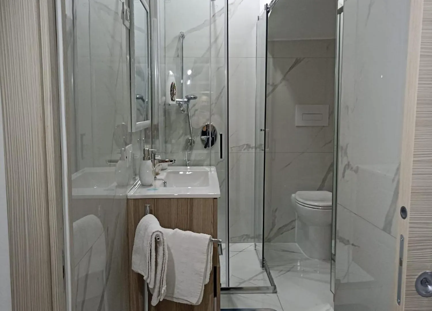 Bed & Breakfast Bed and Breakfast Dana House Napoli